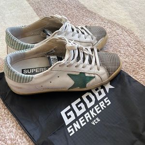 GOLDEN GOOSE Superstar Sneakers